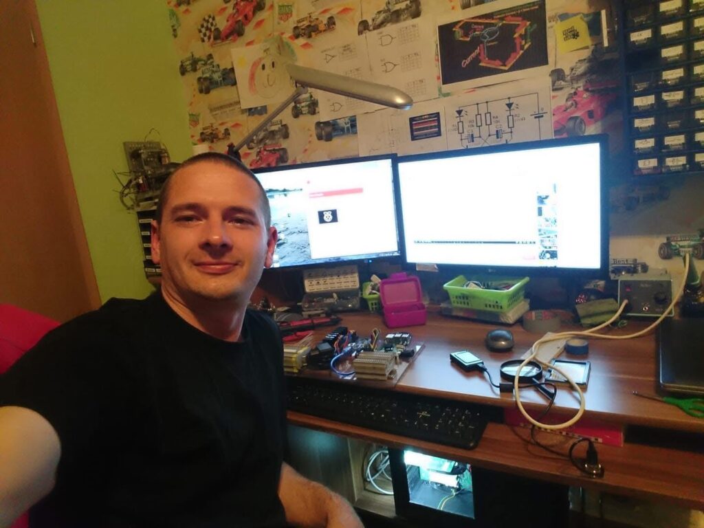 Krzysztof Koman – elektryk praktyk i autor portalu Vademecum Elektryka